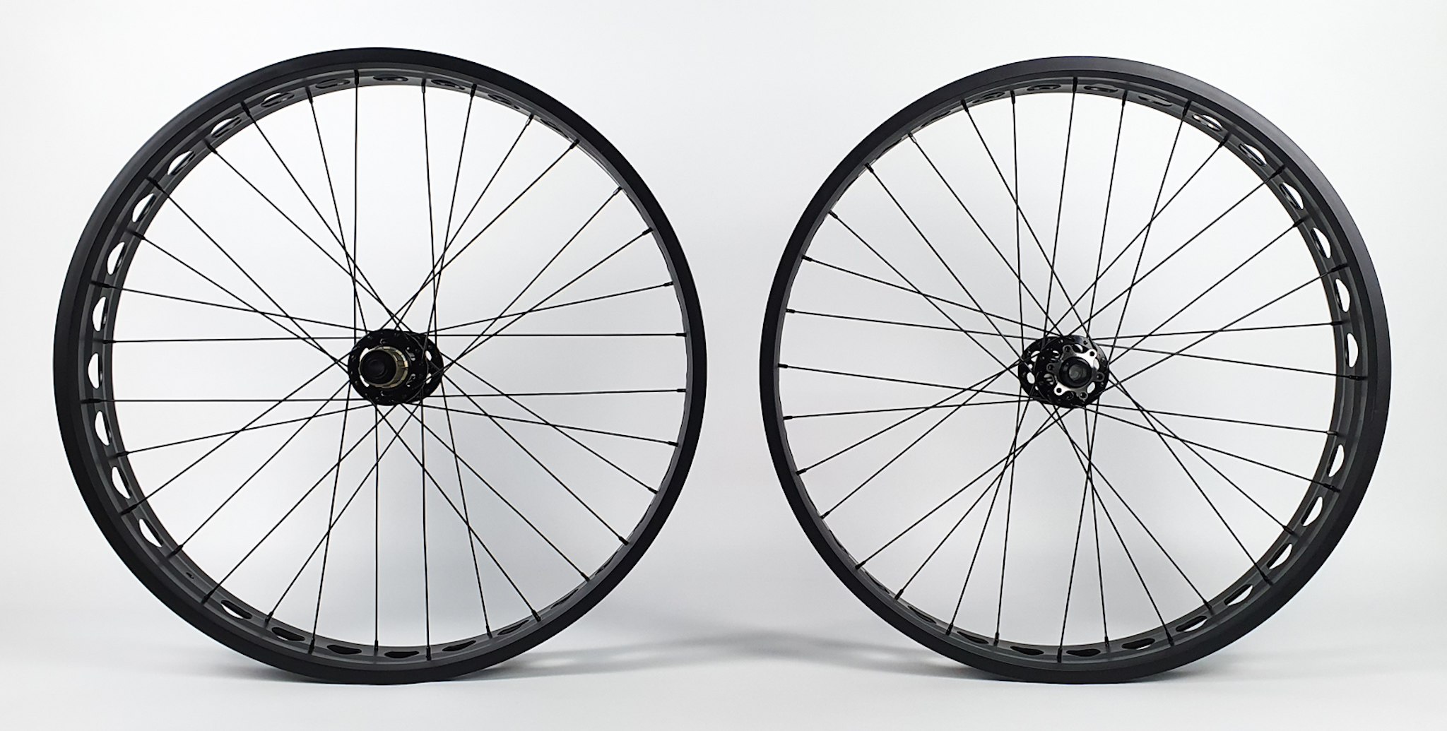 26" CNC Fatbike Laufradsatz Novatec/ninety six 150/197mm